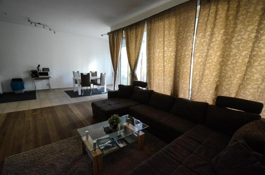 High-Quality In The Heart Of Stuttgart 4 Appartement Buitenkant foto