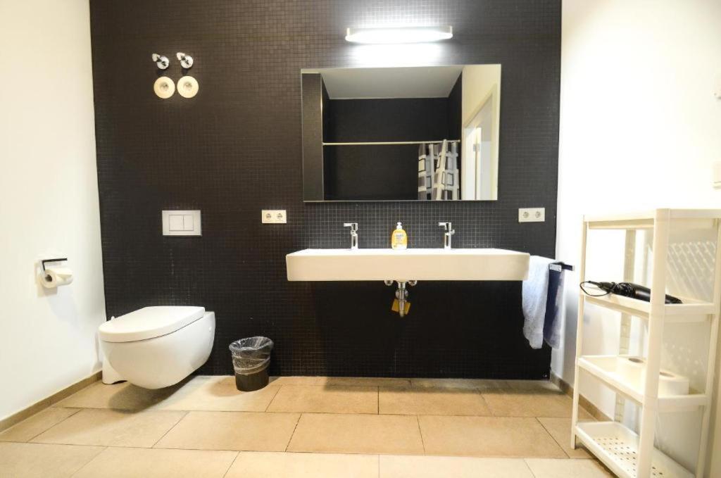 High-Quality In The Heart Of Stuttgart 4 Appartement Buitenkant foto